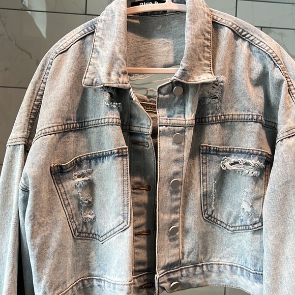 Bling Jean Jacket 🪩💖 - Picture 5 of 11